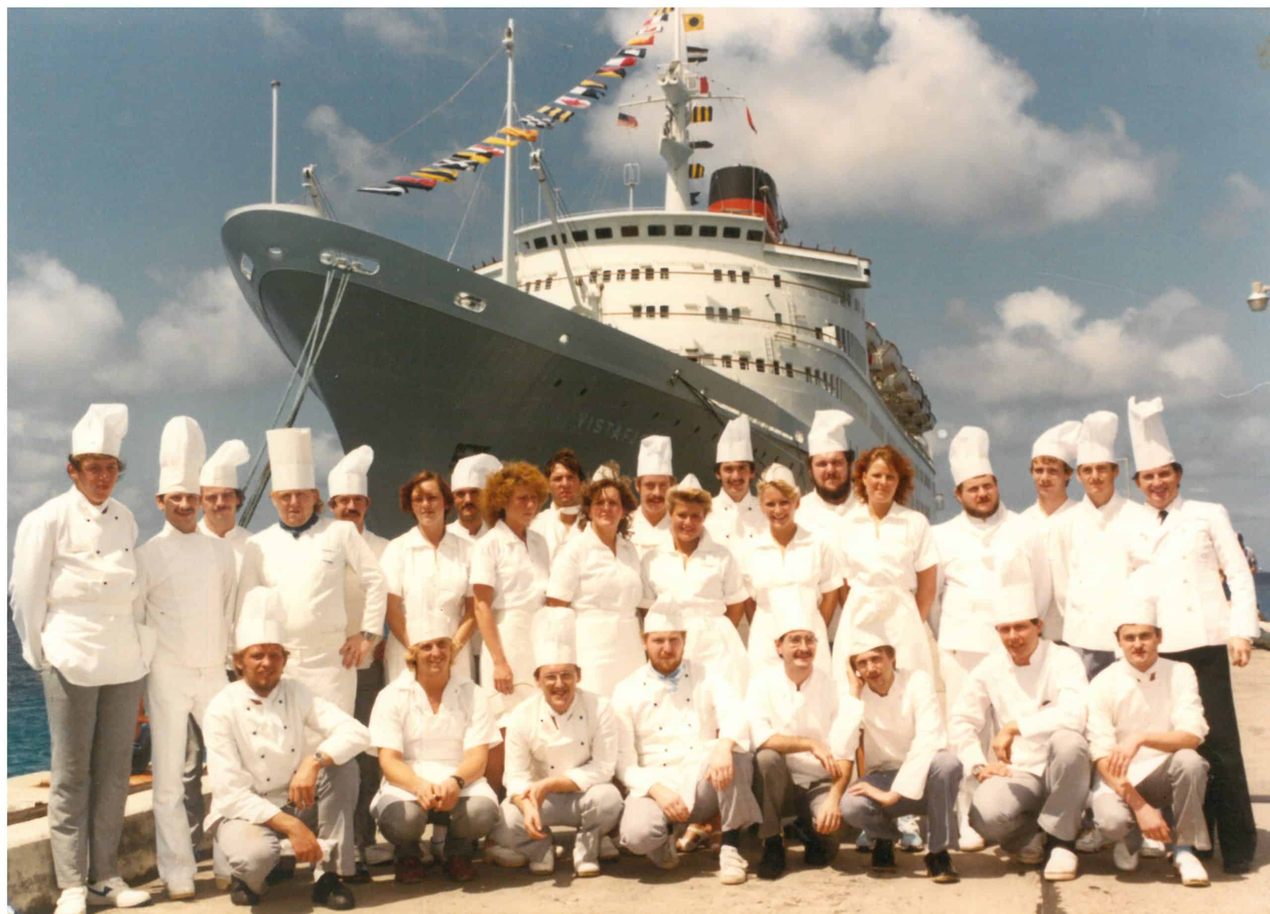 Archivaufnahme von Hotelier Josef Puchas von den PuchasPLUS Thermenhotels aus seiner Zeit auf dem Schiff Queen Elizabeth